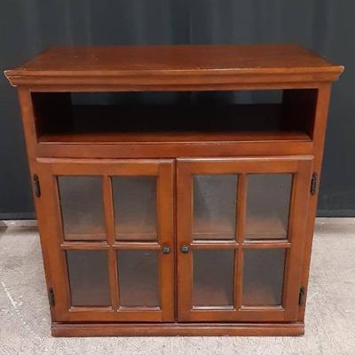 Cherry-colored 32" Media Stand