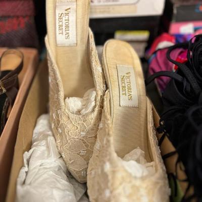 Sale Photo Thumbnail #542