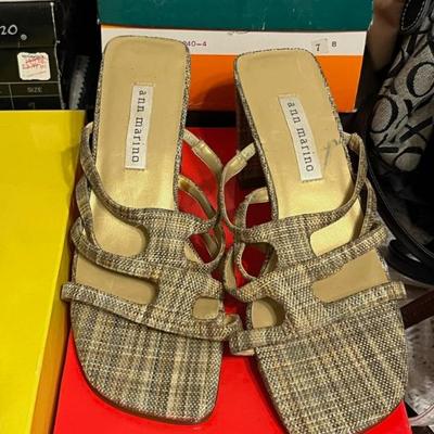 Sale Photo Thumbnail #561