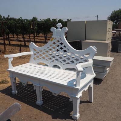 How can you not enjoy nature in this seat?