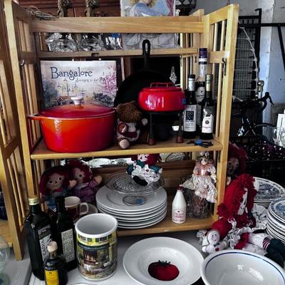 KITCHEN/