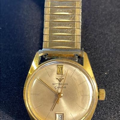 Wittnauer Geneve Mens Watch