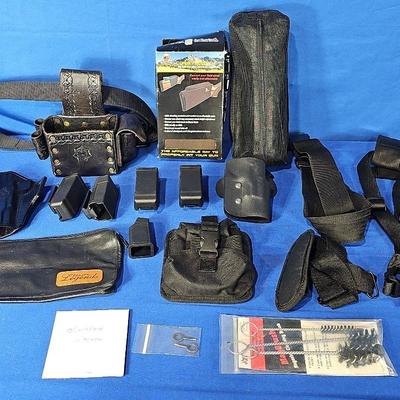 Holsters (3), Clips (5), Straps (3) + Accessories (7)