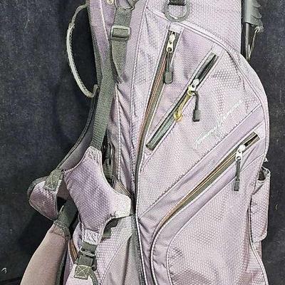 Tommy Armour 'Uniflex' Golf Bag (1) + Golf Clubs (7)