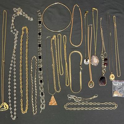 Costume Upscale Necklaces #16
