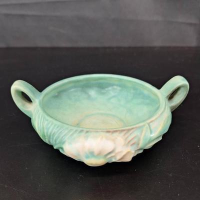 Roseville Magnolia Green Matte Finish 4 in Dish Double Handle