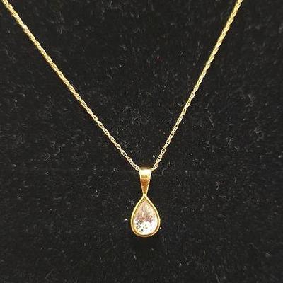 10K Gold Pendant With Teardrop Stone 
