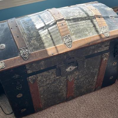 Vintage Storage Chest