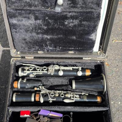 Bundy Clarinet And Case