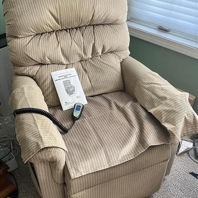 UltraComfort Power Lift & Recline Chair