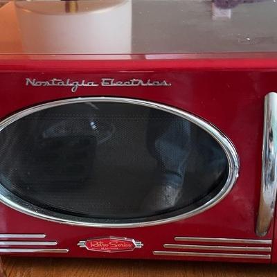 Nostalgia Electric Microwave 