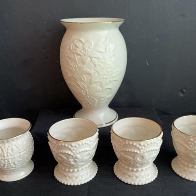 Lenox Masterpiece Collection 8" Lilies Of Love Vase And Classic Ivory Votive Candle Holders