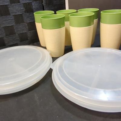 Raffia Ware By Thermo Temp Tumblers (6)  and Covered Sectioned Plastic Plates (2)