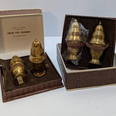 Two Sets Of Great City Traders Brass S+P Shakers