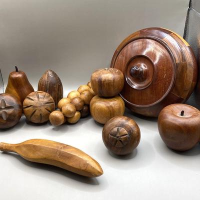 Wooden Fruits & Wooden Inlay Lidded Bowl