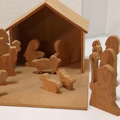 Handmade Wooden Nativity Scene 11 Figures And Stable 