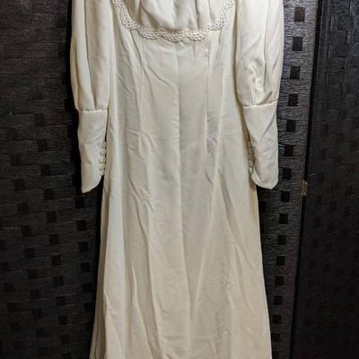 Velvet Textured Wedding Dress with Detachable Train (XS/S?)