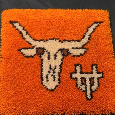 UT Longhorn Latchhook Rug Wallhanging, 18x17 