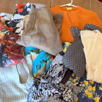 Woman’s Vintage Clothes And More Size L-XL