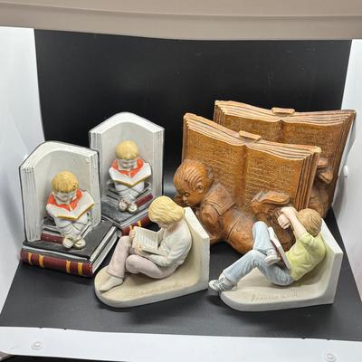 Bookends - Children Reading 