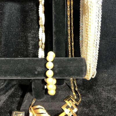 Costume Jewelry – Vintage Brands