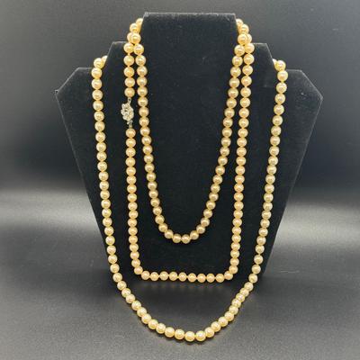Costume Pearl Necklaces