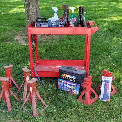 Car Care (feat. Red Metal Cart) (G)