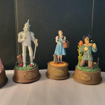 The Wizard of Oz Music Boxes (BR1)