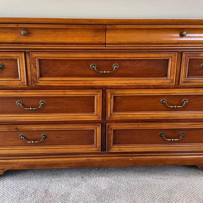Lexington 157-233 Tripple Dresser | Made In USA