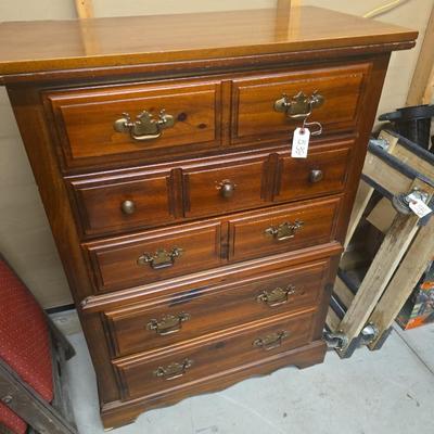 Sale Photo Thumbnail #554