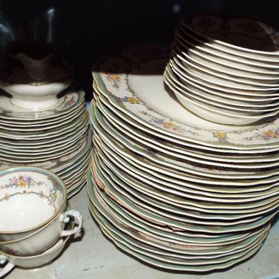 K&A KRAUTHEIM SELB BAVARIAN GERMANY PORCELAIN FLOWERS DINNERWARE MANY PIECES (BRING YOUR OWN PACKING)