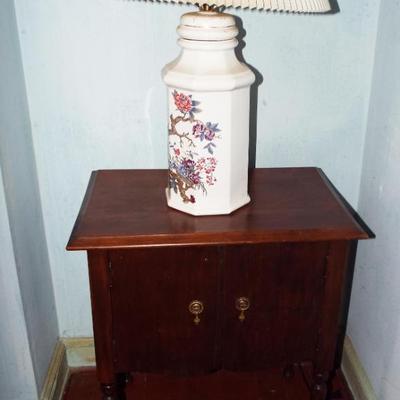 Sale Photo Thumbnail #210: ANTIQUE SMALL FEDERAL DESIGN MAHOGANY DOORED TABLE