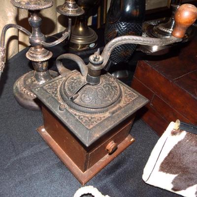 ANTIQUE COFFEE GRINDER