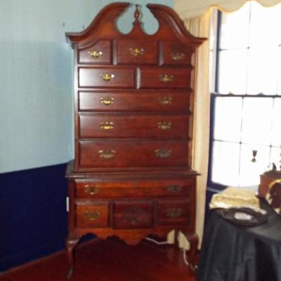 VINTAGE CHIPPENDALE
MAHOGANY HIGHBOY
