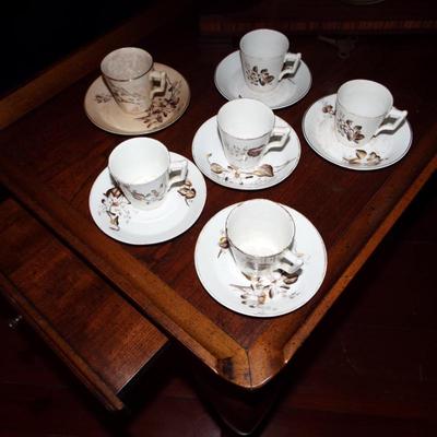 VINTAGE MAHOGANY TEA TABLE W/ CANDLE HOLDER PULLOUTS WITH DEMI TASSE SET
