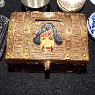 Sale Photo Thumbnail #104: VINTAGE PIRATE TREASURE CHEST COIN BANK