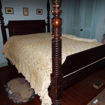 Sale Photo Thumbnail #207: ANTIQUE ¾ HEAVY SCREW TURNED 4 POSTER CANOPY BED & MATTRESS