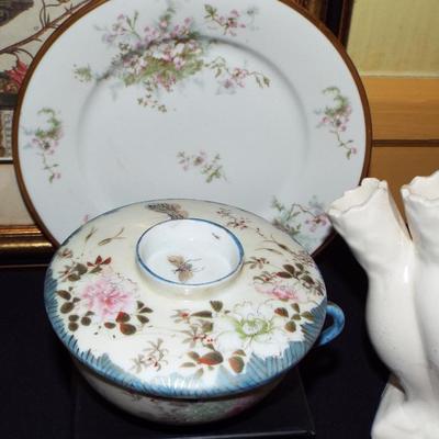 Sale Photo Thumbnail #125: IMPORT PORCELAIN PIECES