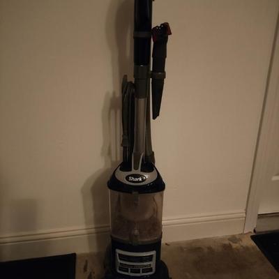 Sharp Navigator Lift-Away Deluxe Vacuum Cleaner