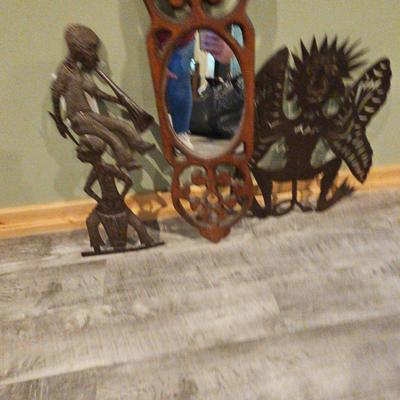 Assortment of Wall Art