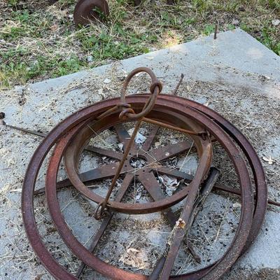 Lot Of Rusted Metal Farming Parts - Cool Yard Decor Or Scrap