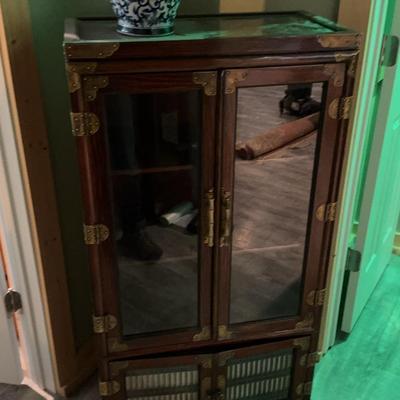 2 Door Glass Cabinet & Vase