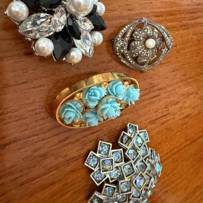 Sale Photo Thumbnail #278