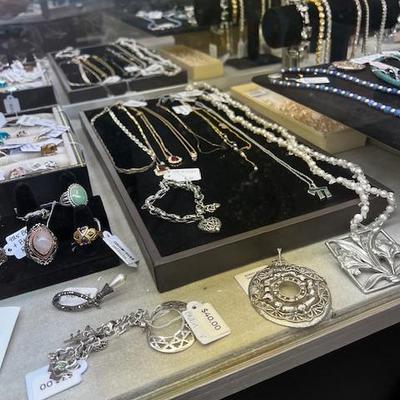 Sale Photo Thumbnail #31