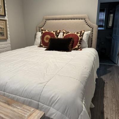Revival boutique of Chattanooga pillows 