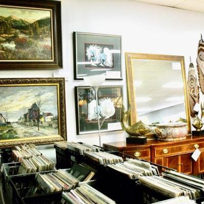 Estate sale photo