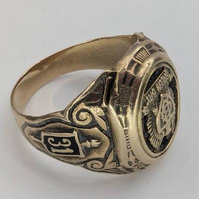 10K Gold 1931 Class Ring.  Sz 5.5