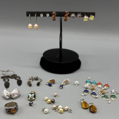 Mixed Sterling Silver Lot Earrings, Ring And Pendant