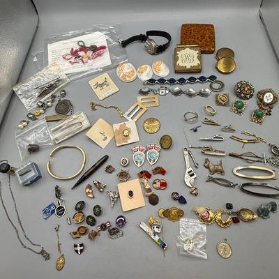 Vintage Lot Of Jewelry And Collectibles 