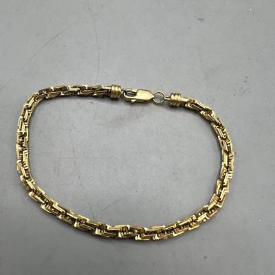 14k Geometric Chain Bracelet